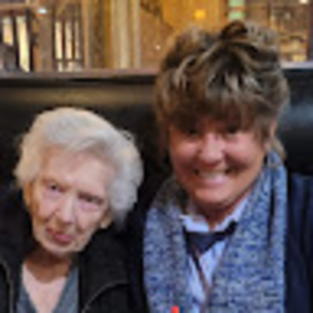 Meet your Posher, Pamela